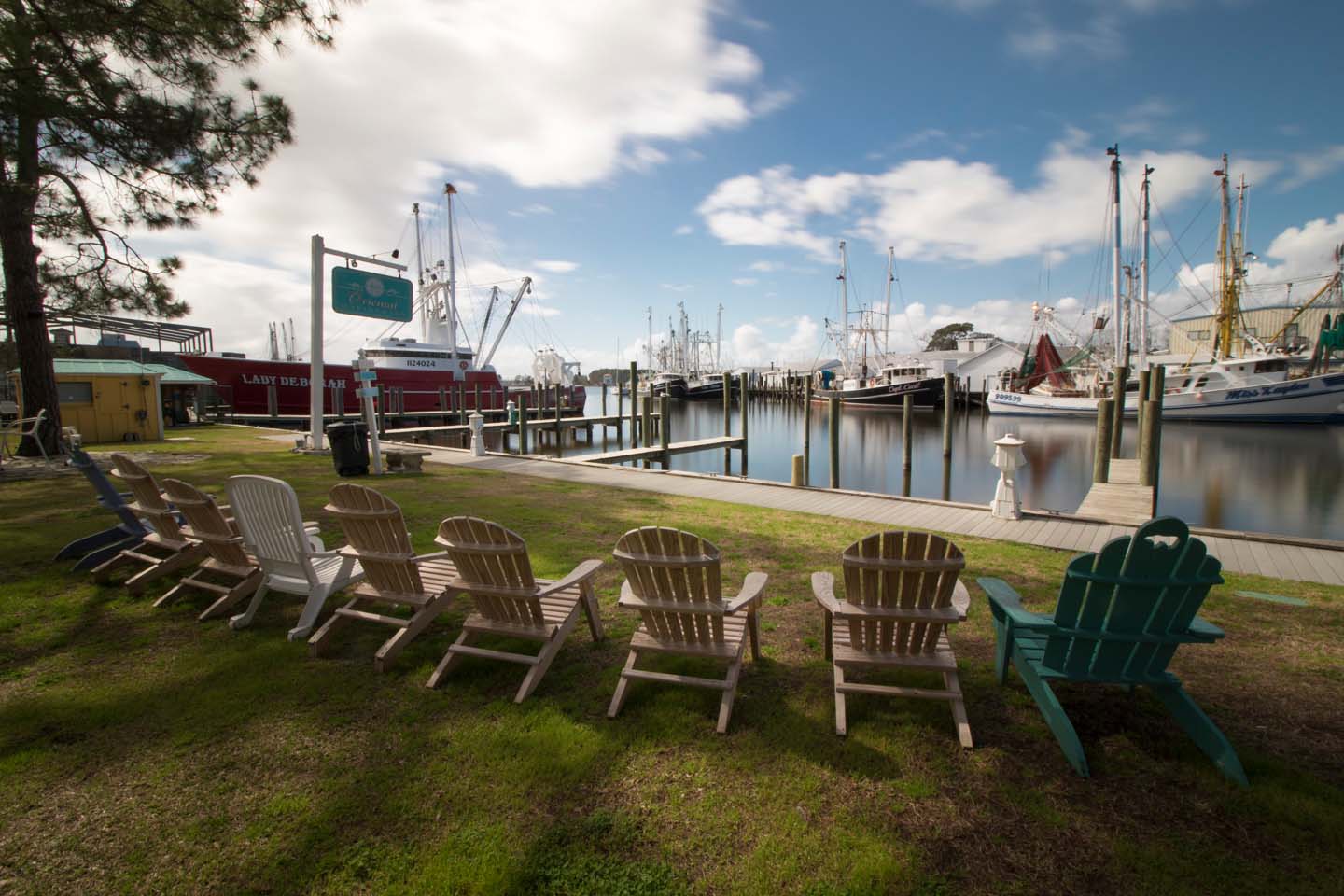 Beth Frazer \u0026 Associates: Slip Away in Oriental – Beth Frazer Real Estate \u0026  Rentals, image size:1440x960